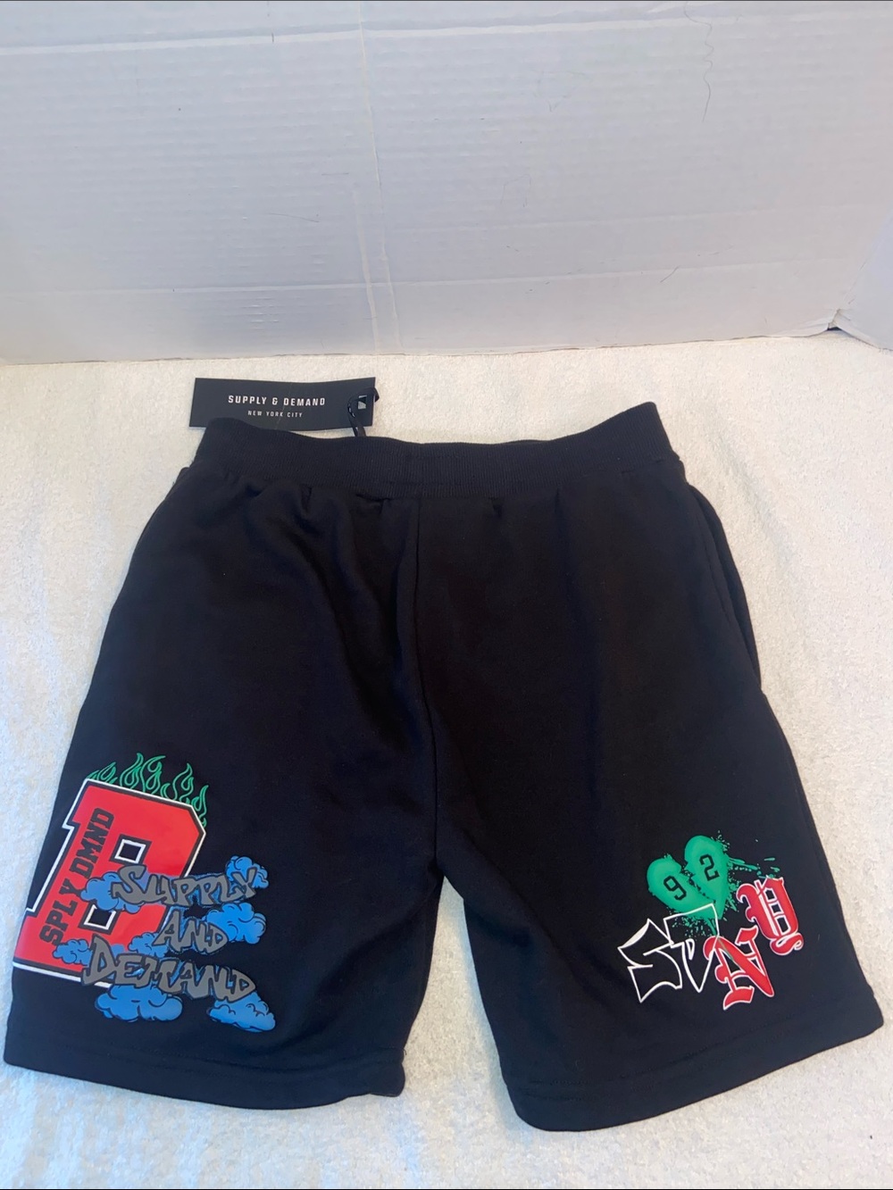 Supply & Demand Boys 12-13 Black Graphic Shorts NWT